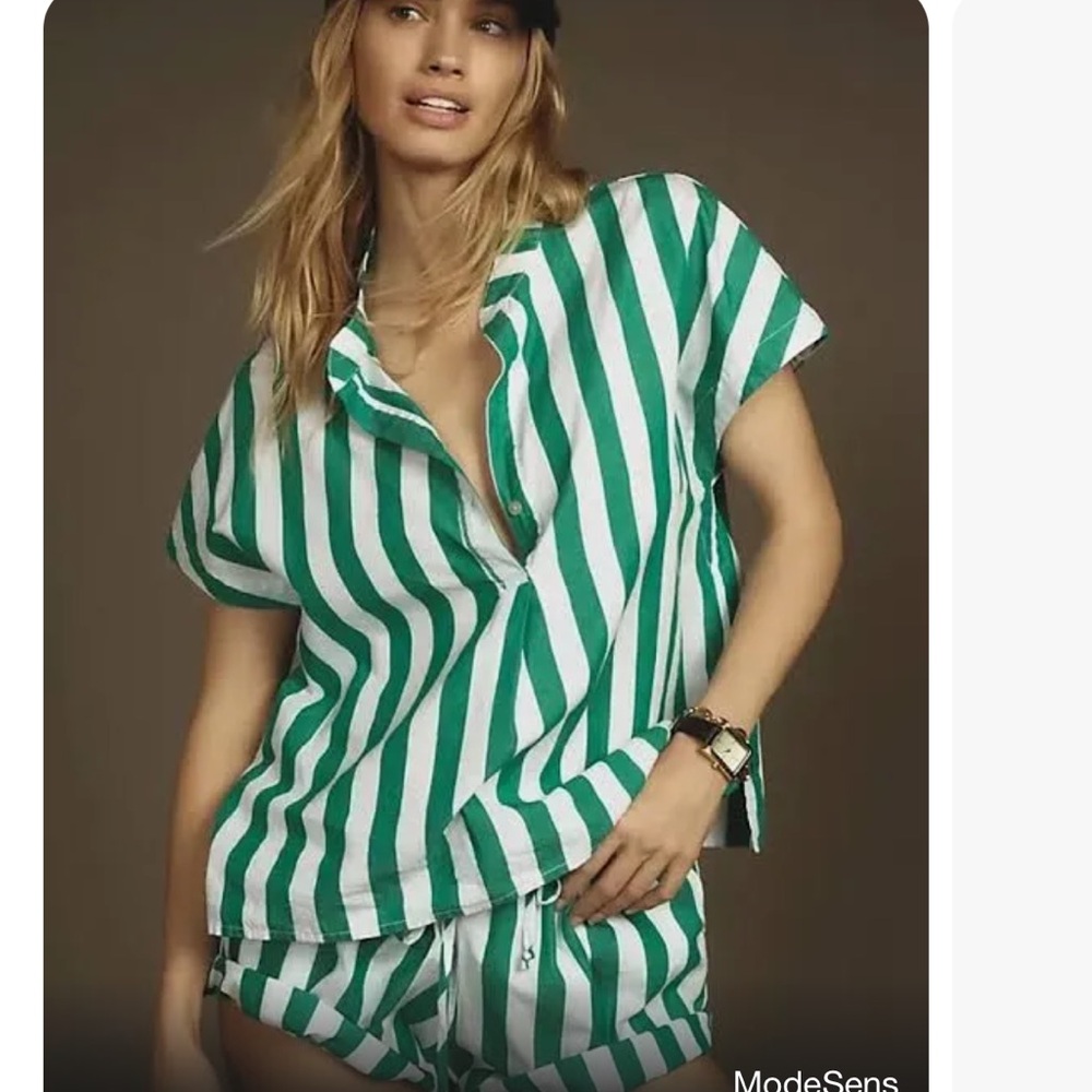 NWT Sundry set (2 piece) CANDY STRIPED POPOVER TOP & EASY Short Set xs
